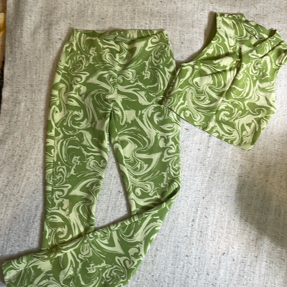 Bright Green Tie-Die Crop Top & Wide-Leg Pants - Picture 1 of 4